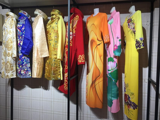 Áo dài cần khô ráo sạch sẽ trước khi bỏ vào tủ