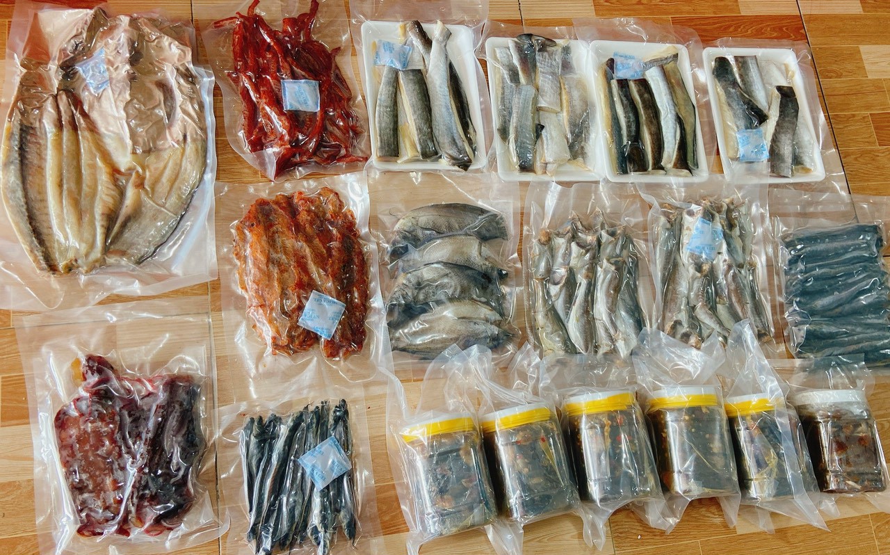 Sử dụng gói hút ẩm