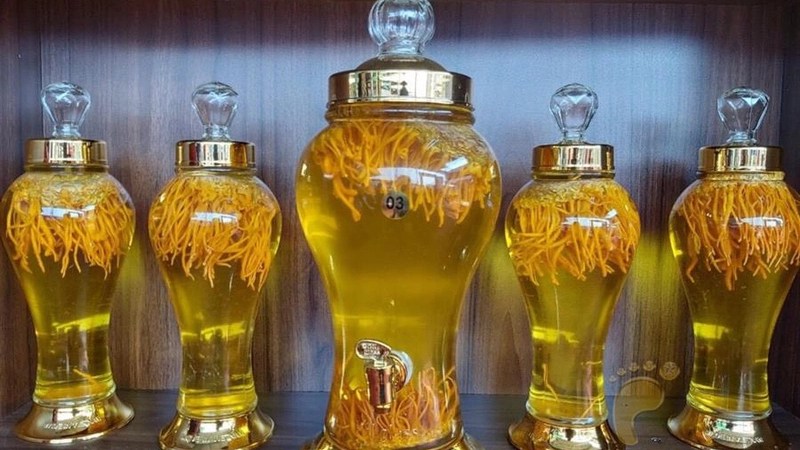 Bảo quản bằng cách ngâm rượu hoặc mật ong