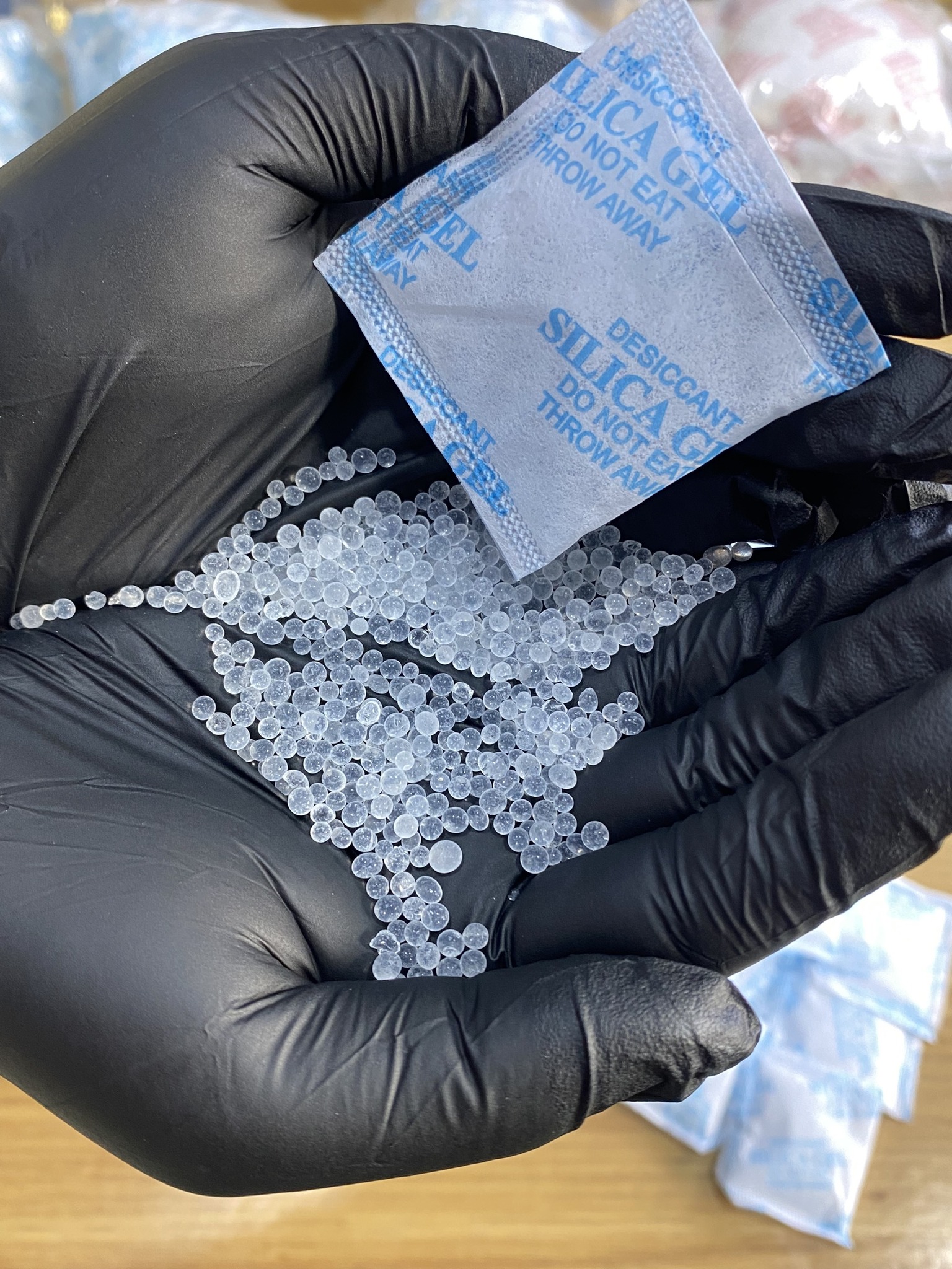 Sử dụng gói hút ẩm mốc cho gạo