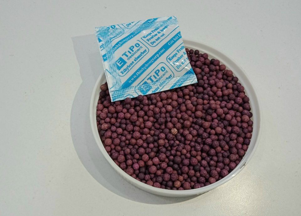 Sử dụng chất chống ẩm