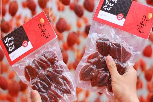 Bảo quản hồng treo gió trong ngăn đá