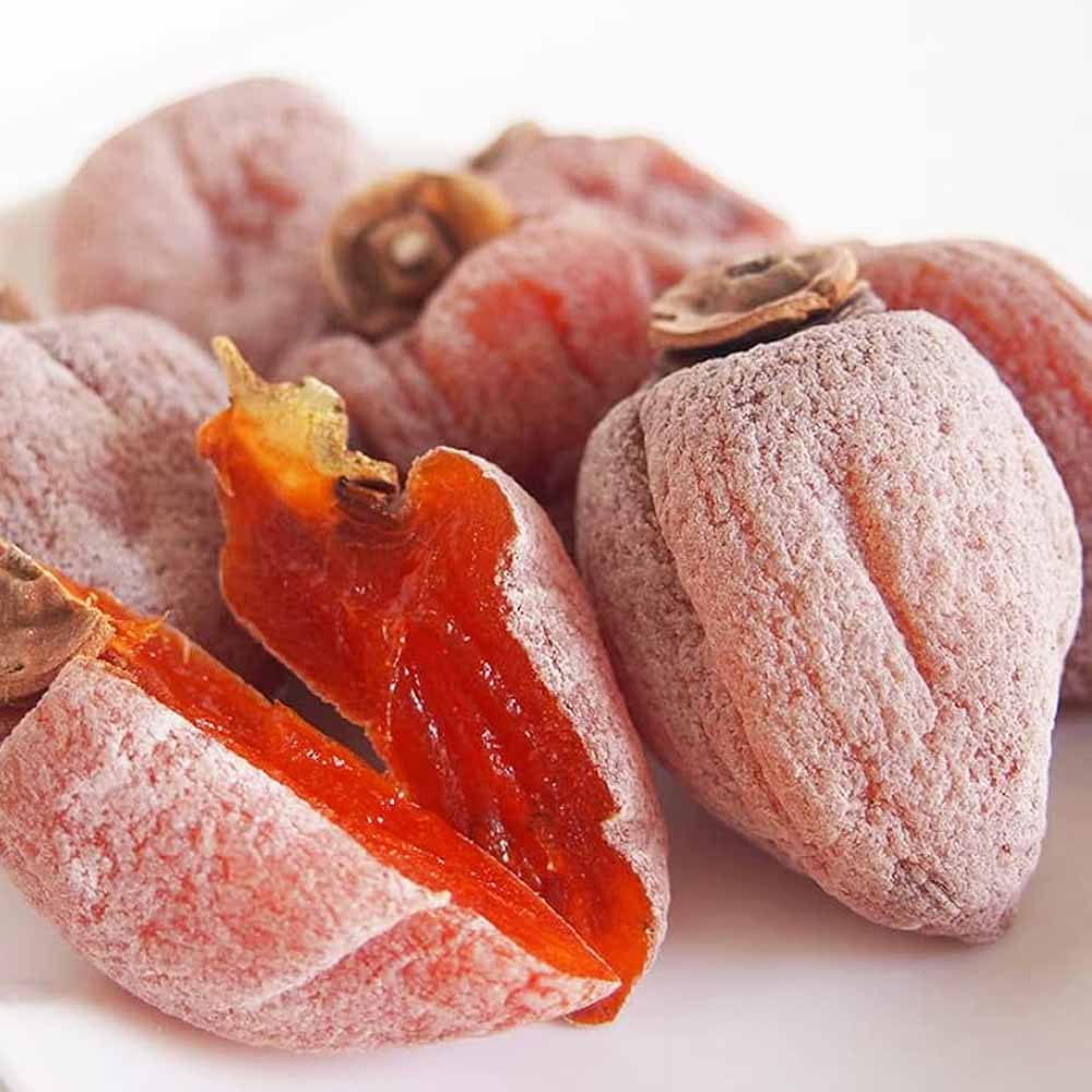 Hồng treo gió xuất hiện lớp phấn trắng thì ăn có được không?