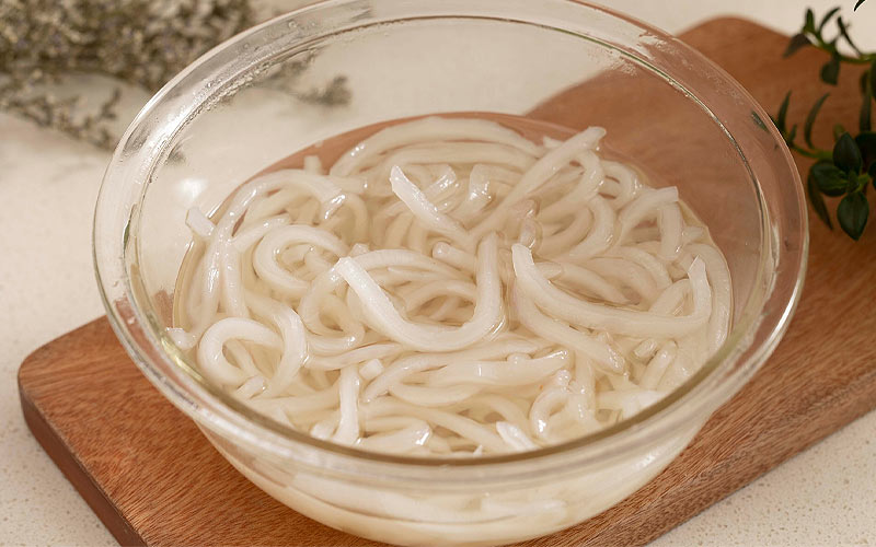 Cách ngâm đường tránh để dừa vón cục