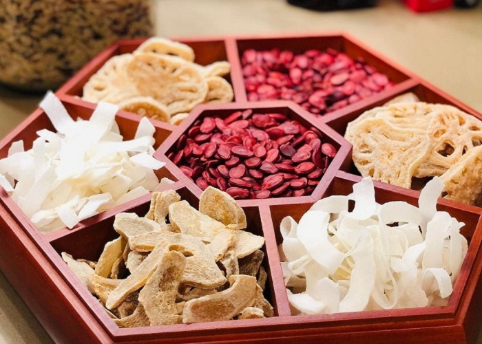 Bảo quản khi bày mứt dừa ra khay