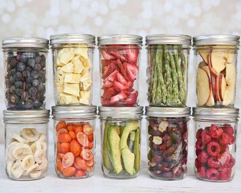 Cách bảo quản trái cây sấy trong hộp kín