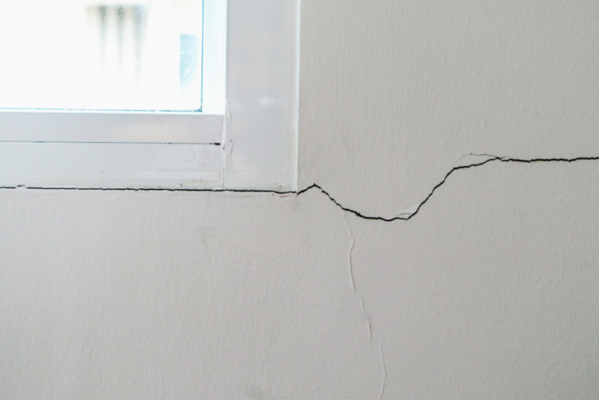 Sửa chữa tường nhà bị hỏng