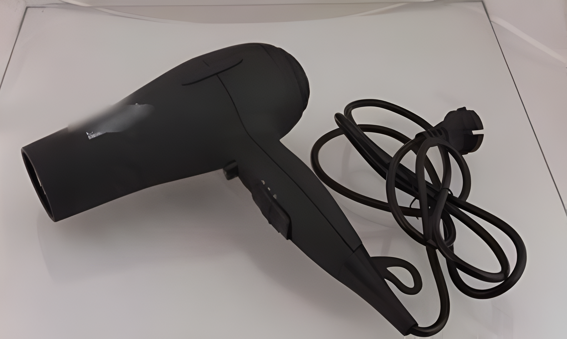 Sấy khô bằng máy sấy tóc