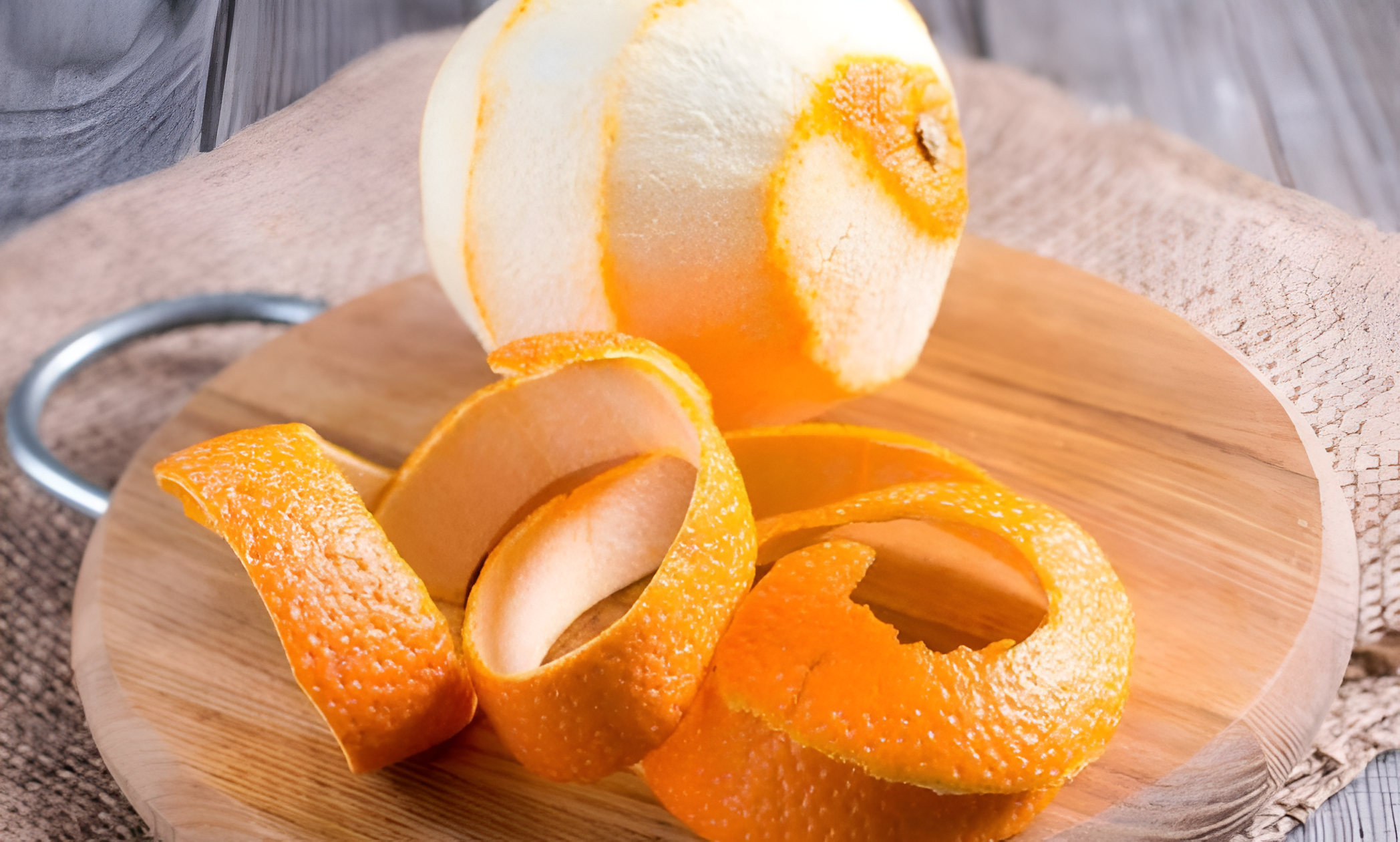 Dùng vỏ cảm, vỏ quýt