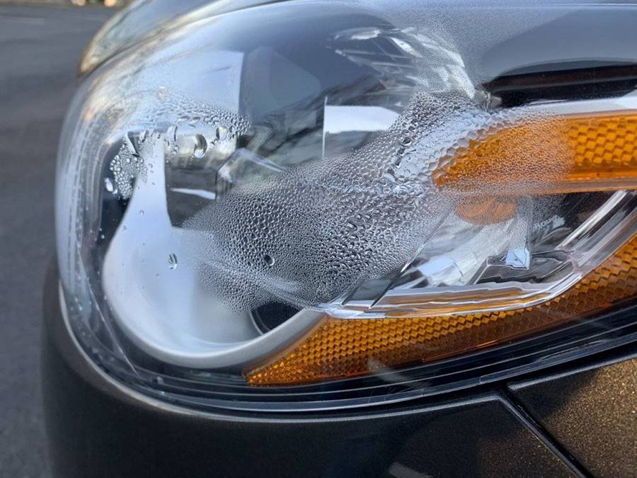 Lưu ý khi sử dụng gói hút ẩm đèn ô tô