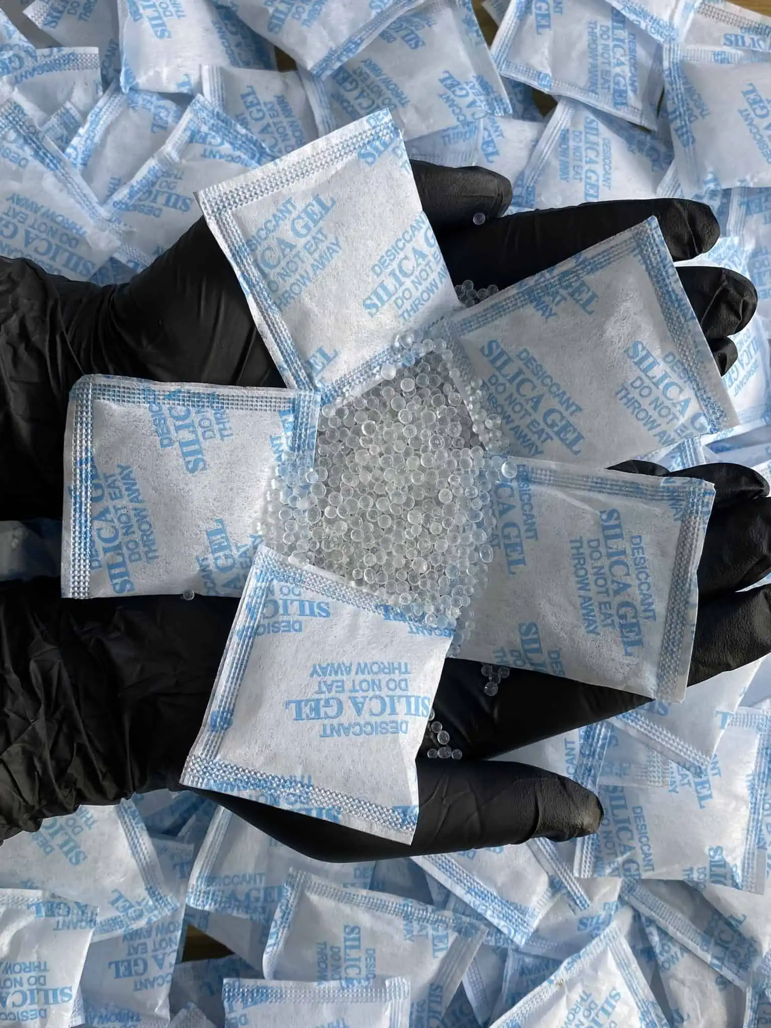 Gói chống ẩm trong bánh gạo là gì?