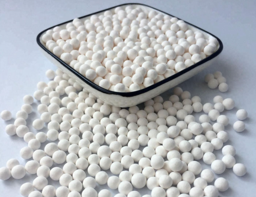 Hạt hút ẩm Alumina là gì?