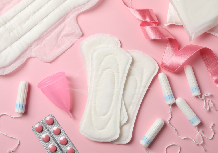 Hạt hút ẩm trong băng vệ sinh là gì?