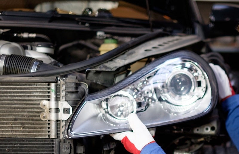 Cách khắc phục khi đèn ô tô bị hấp hơi nước