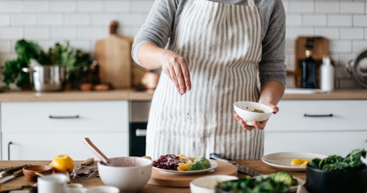 Lỡ nấu gói hút ẩm khi nấu súp, canh có ăn vào có sao không?