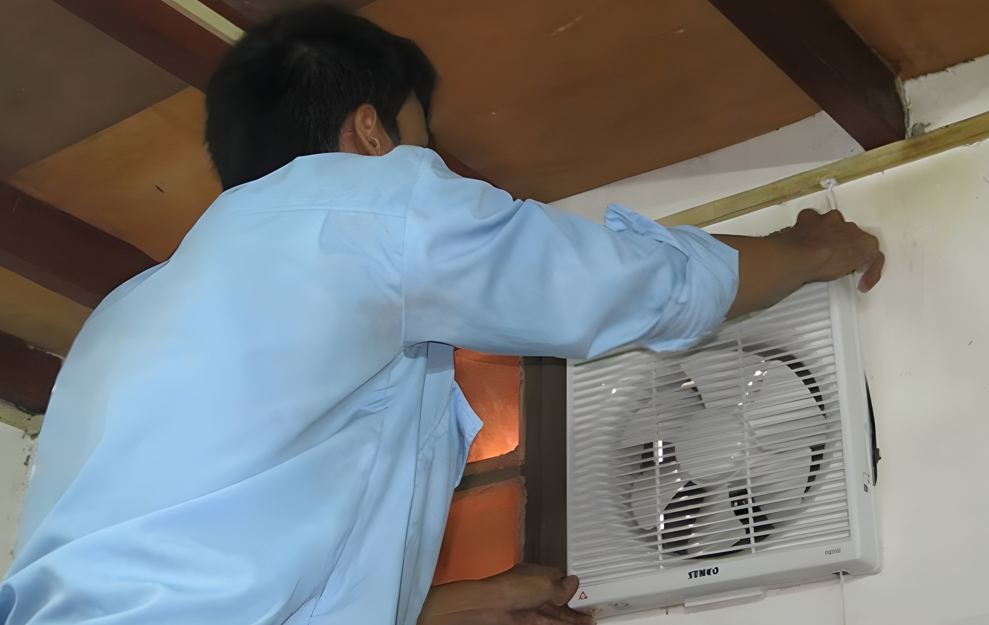 Trang bị quạt thông gió